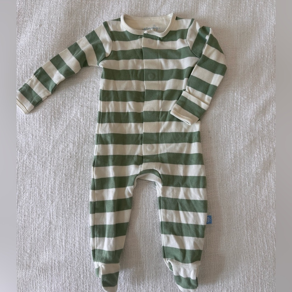 Simply by Magnetic me footies cream and green. 3-6 months